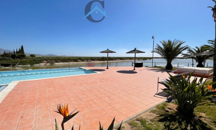 Apartment in La Isla