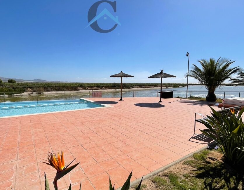 Apartment in La Isla