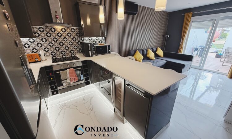 Apartment in Naranjos 5